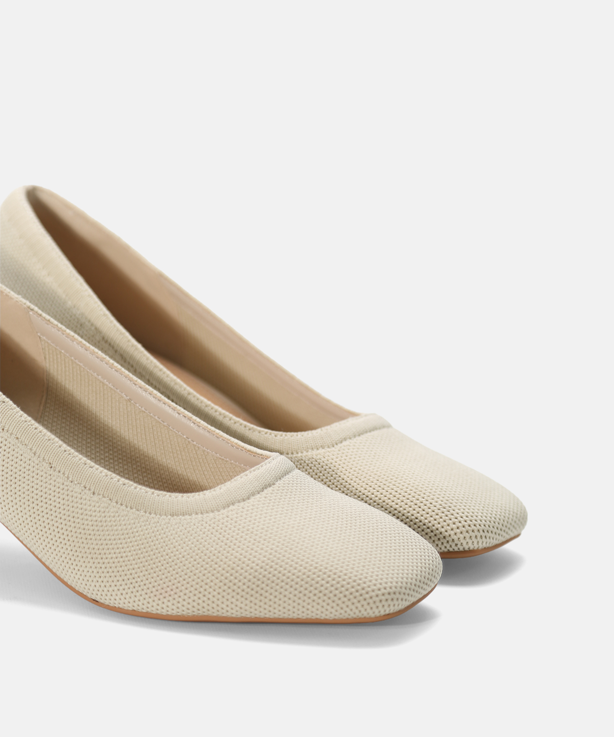 Sapato de salto sal&atilde;o image number null